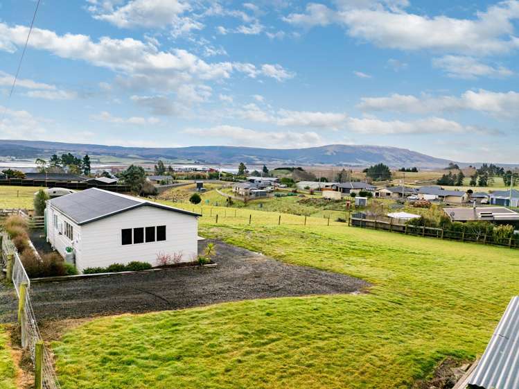 28 Lakeview Street Waihola_26