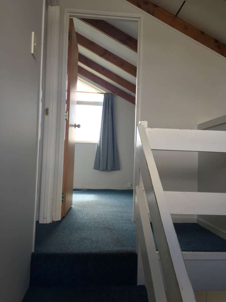 11B Helicon Place Sunnynook_8