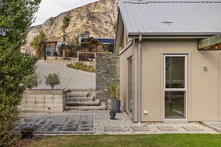 51 Mathias Terrace Arthurs Point_36