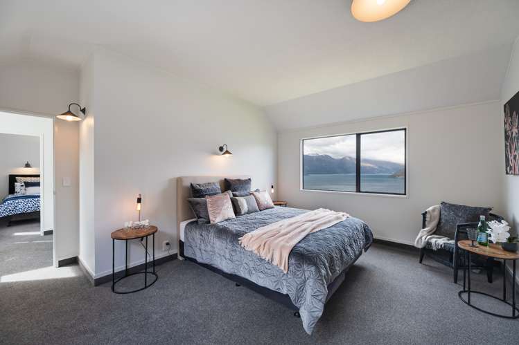 67 Wynyard Crescent Fernhill/Sunshine Bay_9