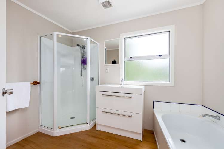 12a Cedar Terrace Stanmore Bay_15
