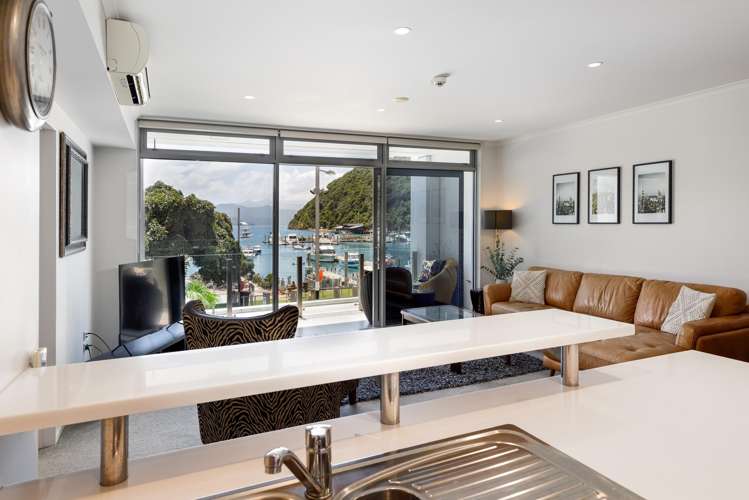 206/6 London Quay Picton_14