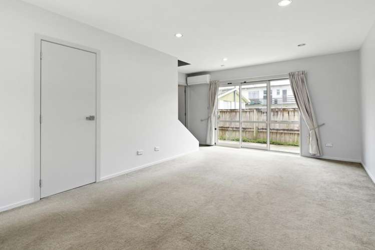 3/61 York Street Hamilton East_5