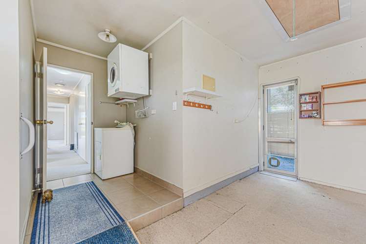 91 Aldinga Avenue Stoke_13