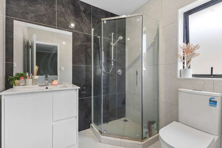 12/30 Calvert Avenue Mangere East_12