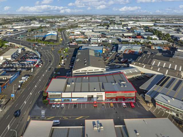 525A-525B Great South Road Penrose_2