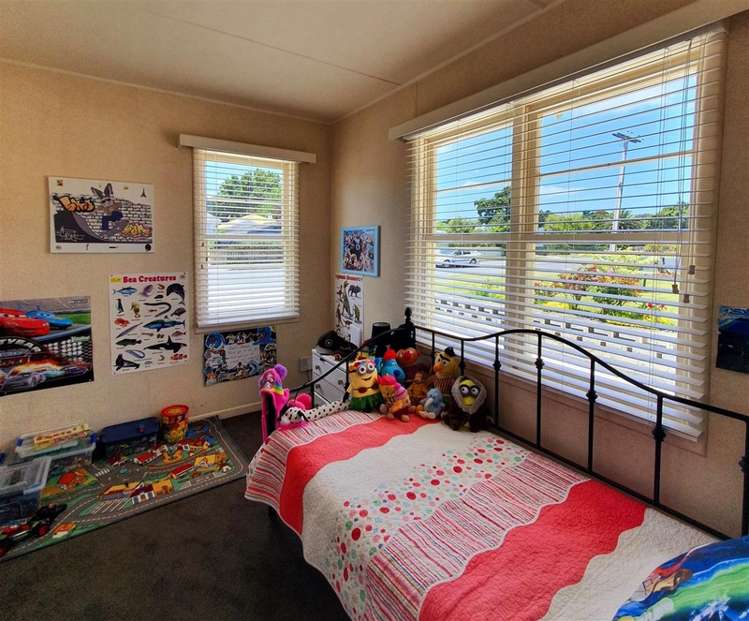 115 Rutene Road Kaiti_17