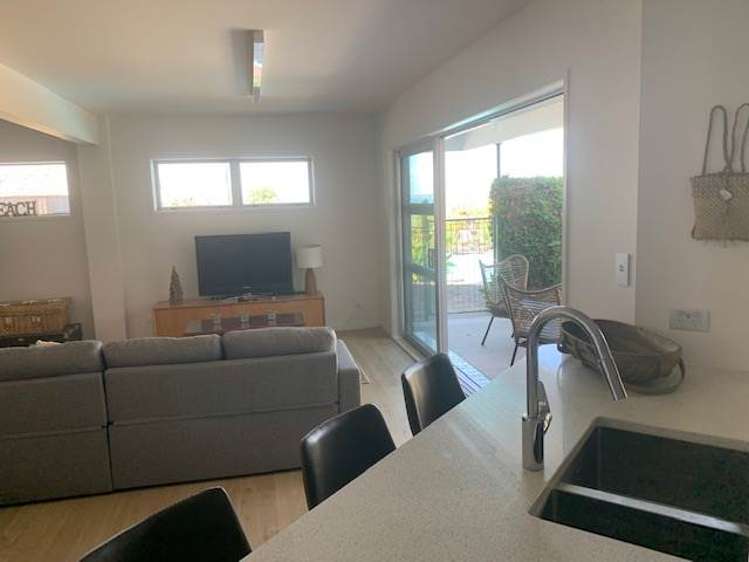 14 Valkyria Place Beach Haven_5