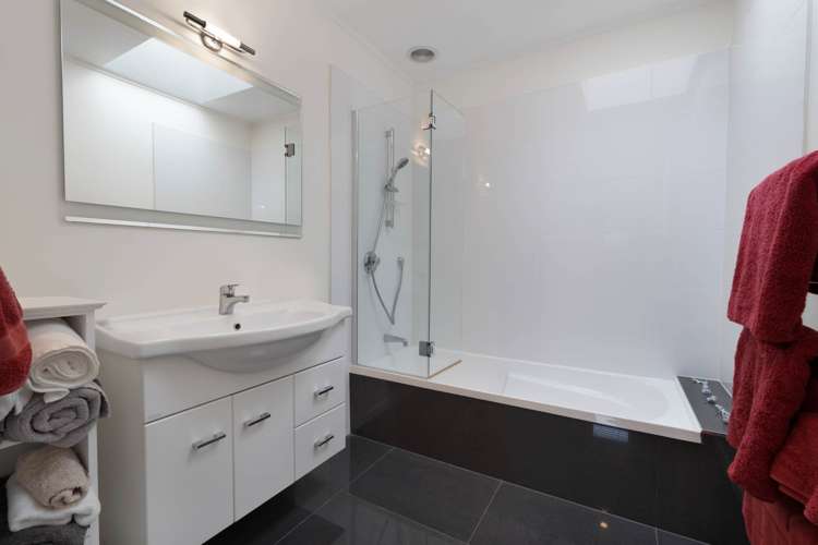 553a East Coast Road Browns Bay_11