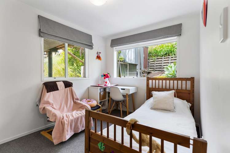 2/4 Chevron Place Castor Bay_7