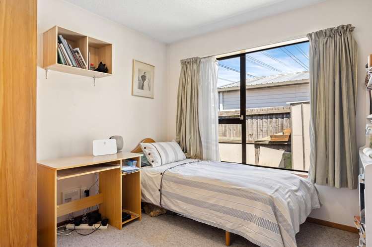 2/14 Algie Place Avonhead_8