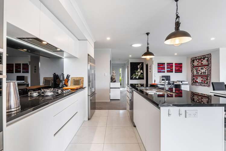 11 Fred White Drive Kumeu_6