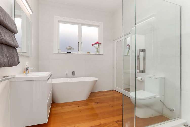 38 Mozeley Avenue Devonport_12