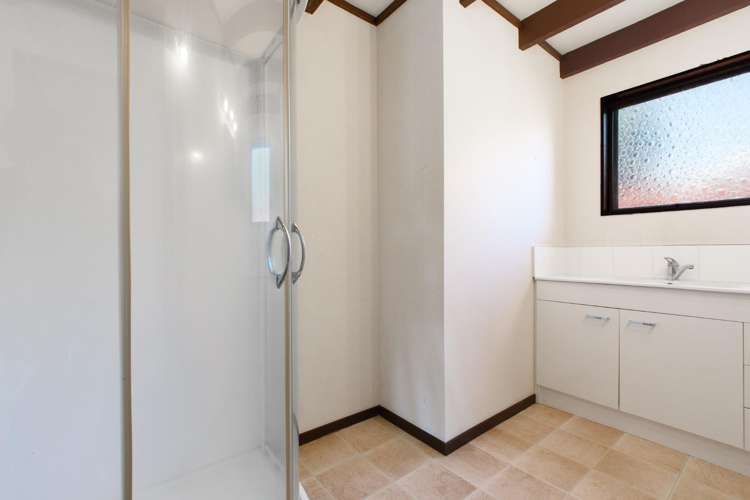 64 Resolution Road Welcome Bay_15