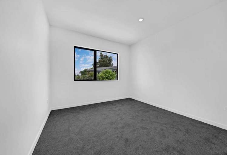 4C & 4D Glenmore Road Sunnyhills_5