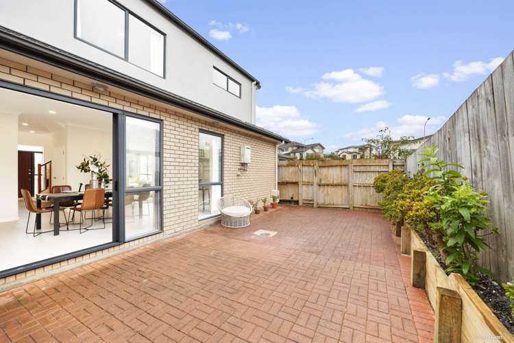 1 Askerne Drive Flat Bush_13