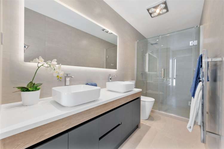 9 Tullymore Drive Flat Bush_28