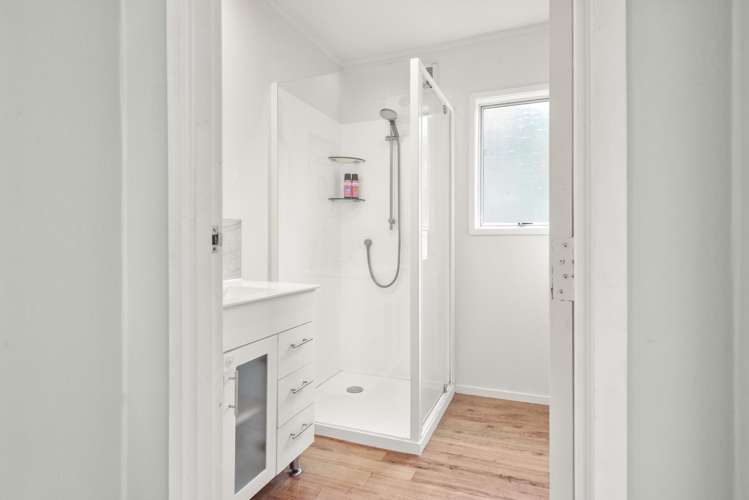 9 Everard Avenue Army Bay_21