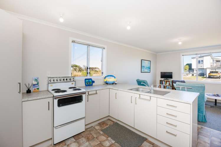 13 Nelson Street Foxton Beach_8