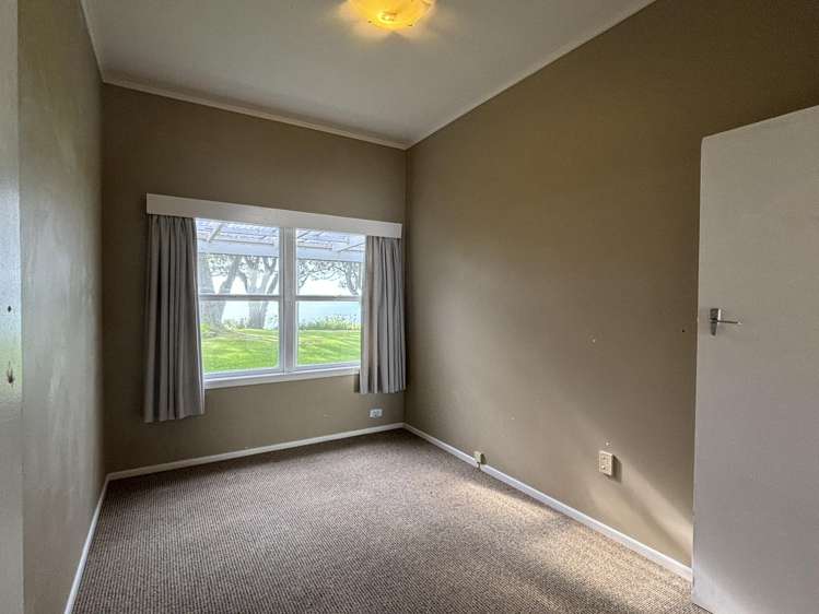 46 Cliff Road Torbay_11