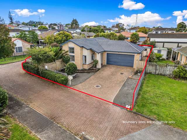 Auction Alert–Stunning Fletcher-Built Family Home!