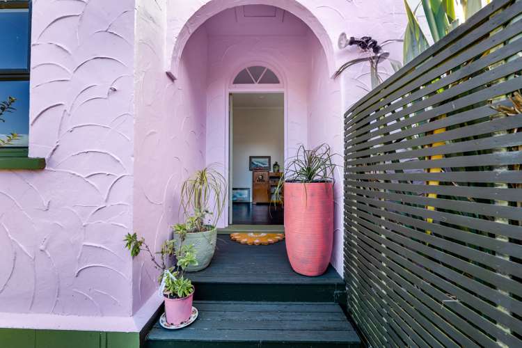 87 South Road Manaia_11