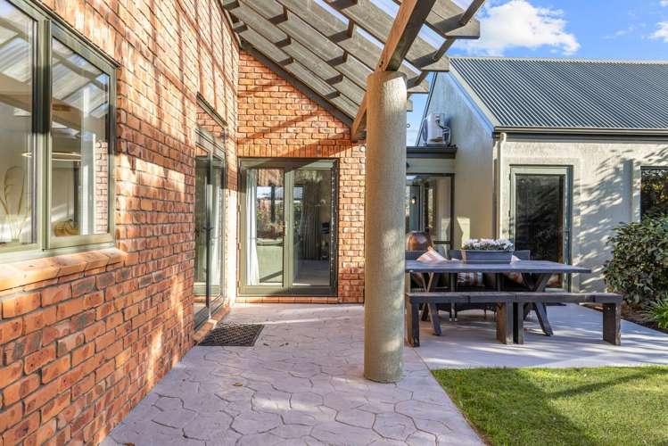 2 Royal Elm Lane Bryndwr_14