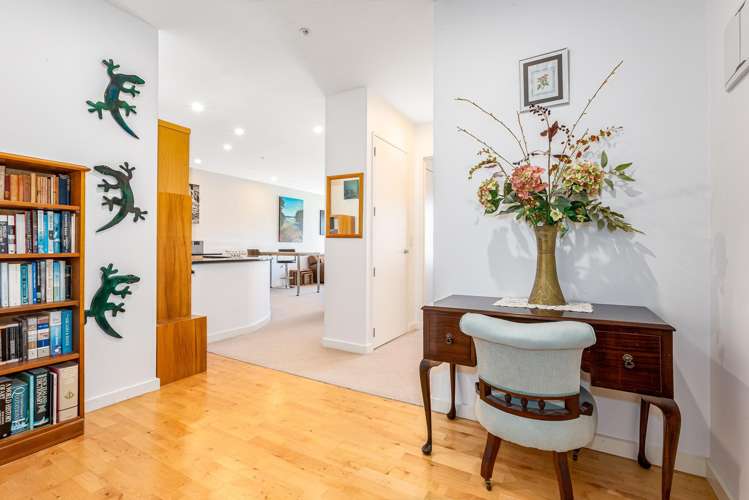 8g/42 Molesworth Street Thorndon_11