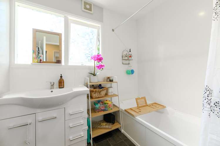 5/15 Valron Road Te Atatu South_6