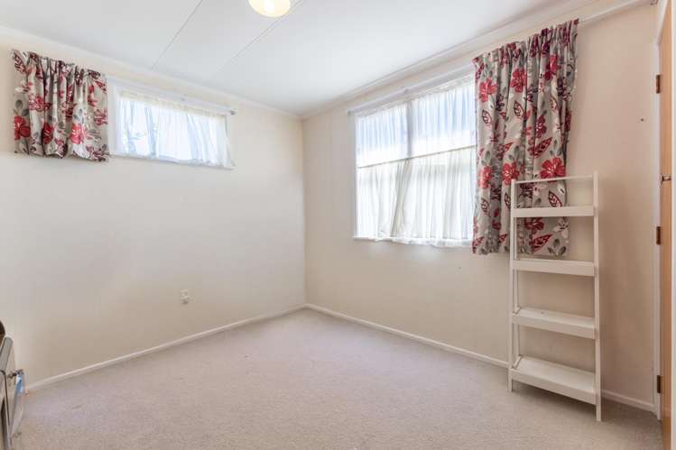 2 Laurel Place Awapuni_11