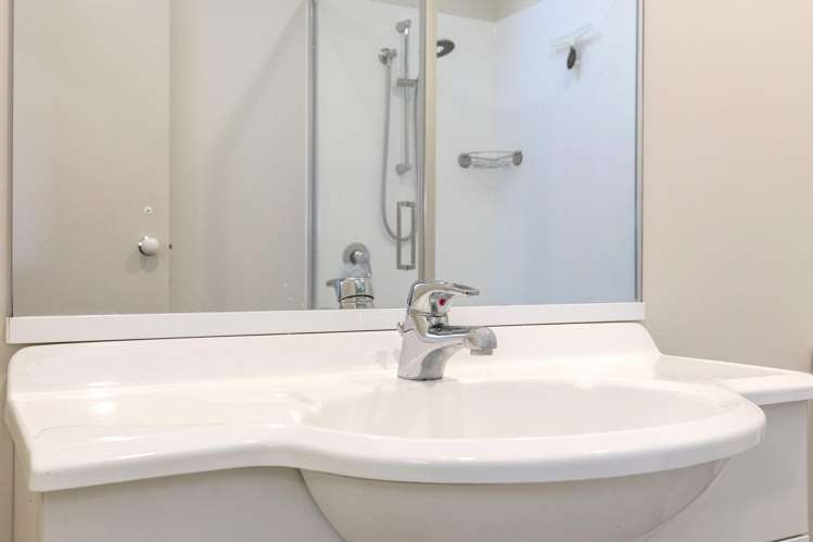 44 Lakeridge Close Rangatira Park_11