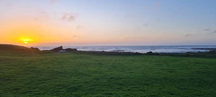 Coast Road North Taranaki Bight_11