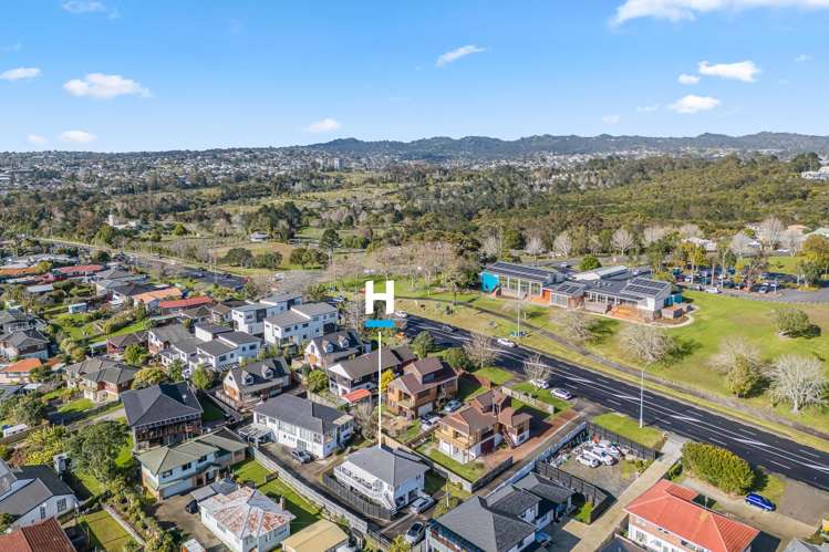 4233 Great North Road Glendene_28