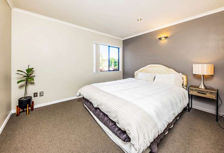 8B Cambourne Road Papatoetoe_6