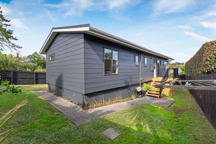 85b Rosario Crescent Red Beach_23