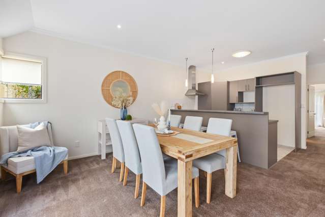 53 Futuna Close Karori_3