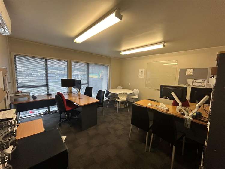 182 Station Road Penrose_7