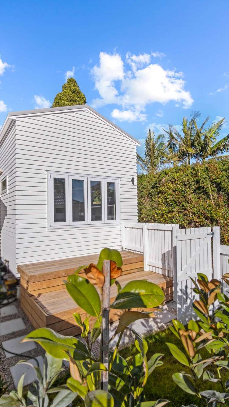 26a Clinton Avenue Te Atatu Peninsula_11