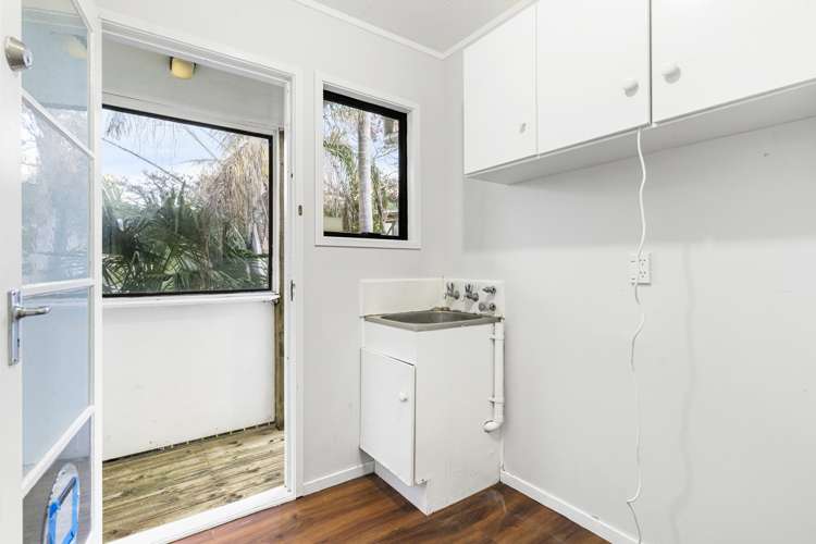 4 Lowell Place Massey_11