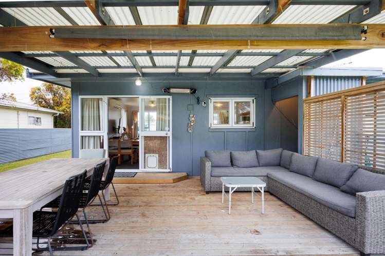 62 Nash Parade Foxton Beach_2