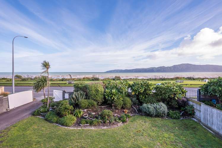 65 Marine Parade Paraparaumu Beach_14