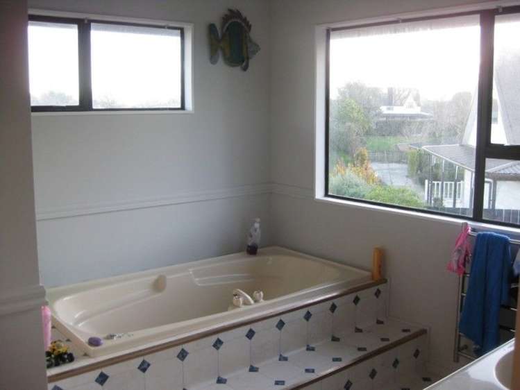 113 Guy Street Dannevirke_11