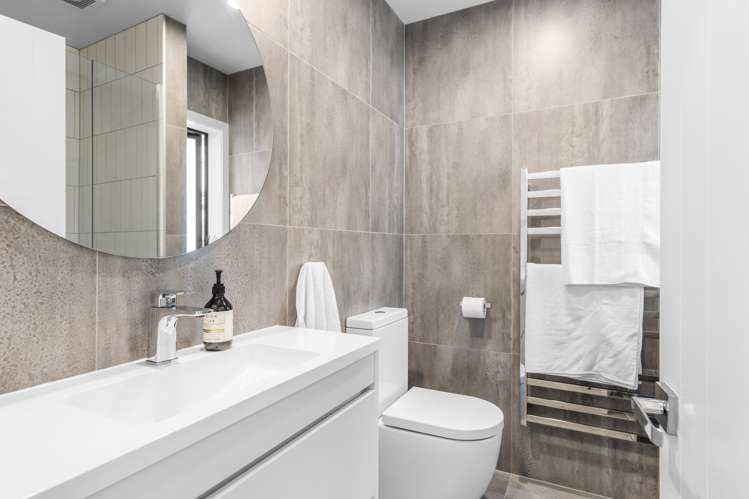 1/4 Lynch Street Point Chevalier_16