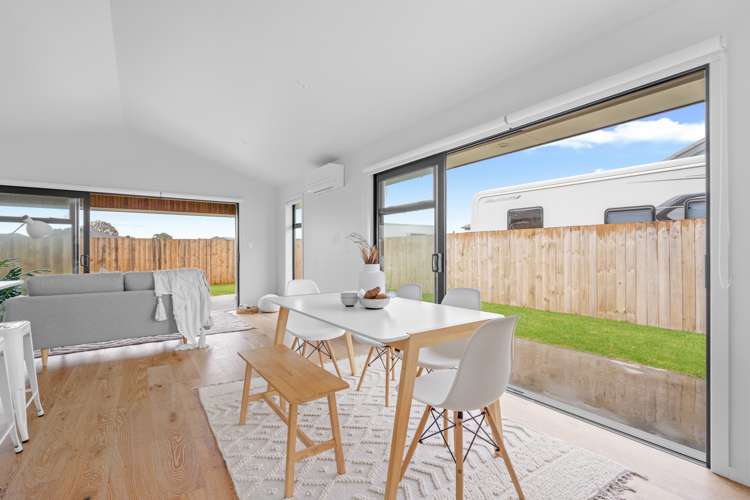 27 Saint Michael Crescent One Tree Point_16