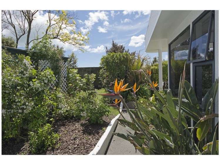 2 Masefield Street Stoke_24