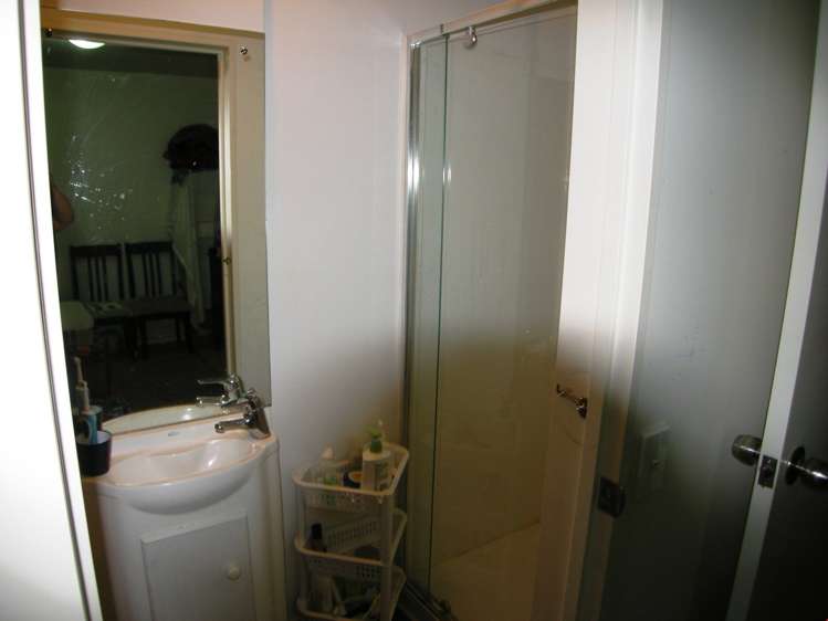 8/17 Lyon Avenue Mount Albert_10