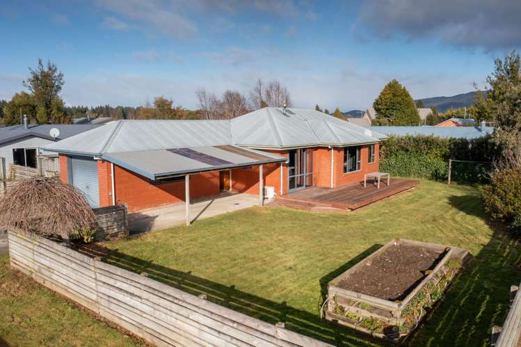 12 Pop Andrew Drive Te Anau_22