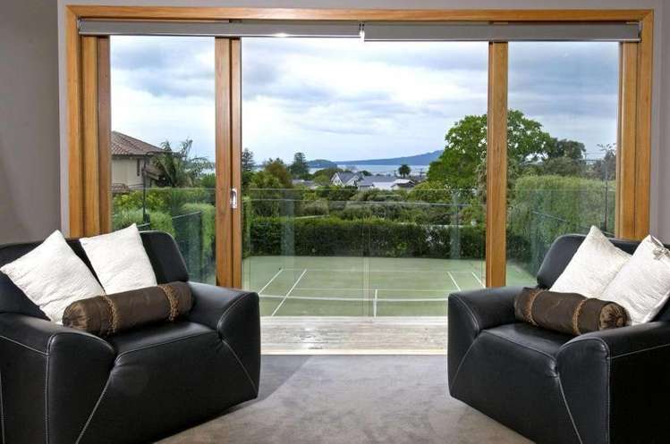 64 Arney Crescent Remuera_16