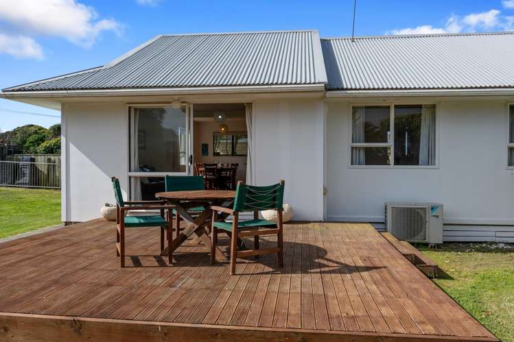 30 Babbacombe Avenue Otaki Beach_16