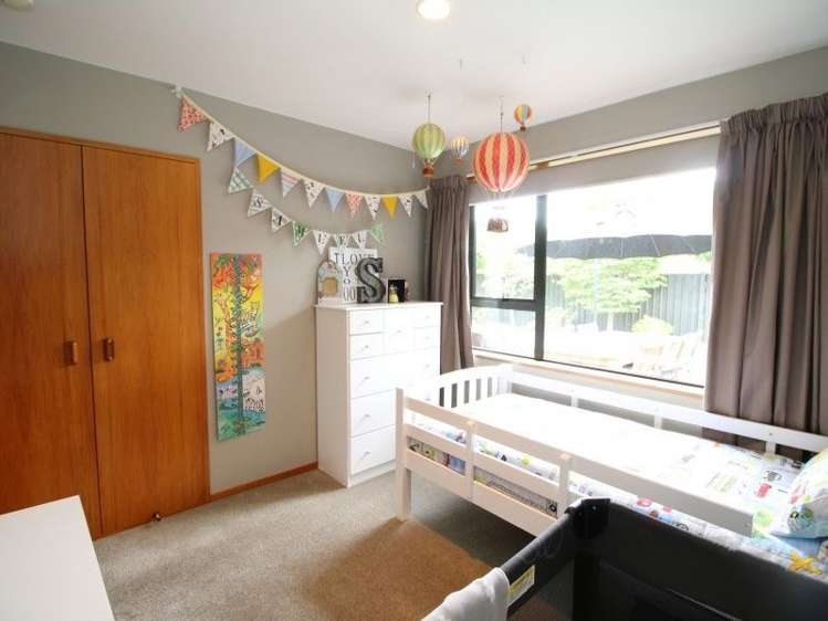 23 Falcon Drive Allenton_14